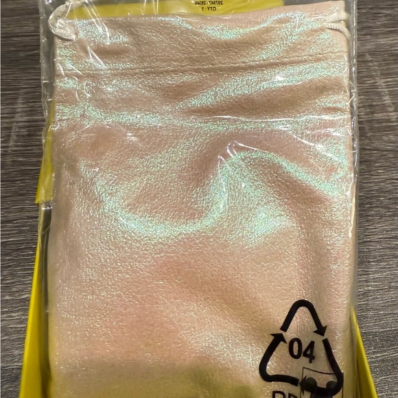 Kendra Scott Gold Disney Castle Necklace - Picture 3 of 4